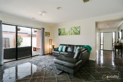 Property photo of 6 McMeeken Way Epsom VIC 3551
