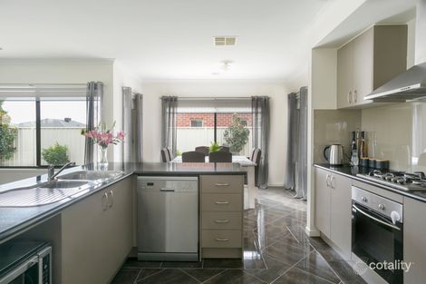 Property photo of 6 McMeeken Way Epsom VIC 3551