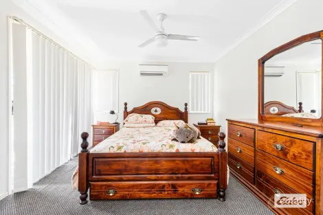 Property photo of 31 Lakeside Drive Emerald QLD 4720