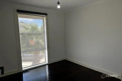 Property photo of 6 Katandra Crescent Broadmeadows VIC 3047