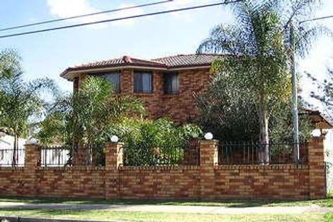 12 Olive St, Fairfield, NSW 2165