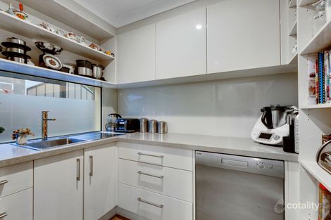Property photo of 2 McCutcheon Close Mount Eliza VIC 3930