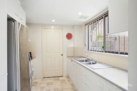 Property photo of 2/10 Keefers Glen Mardi NSW 2259