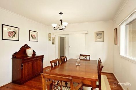 Property photo of 6 Norman Court Box Hill South VIC 3128