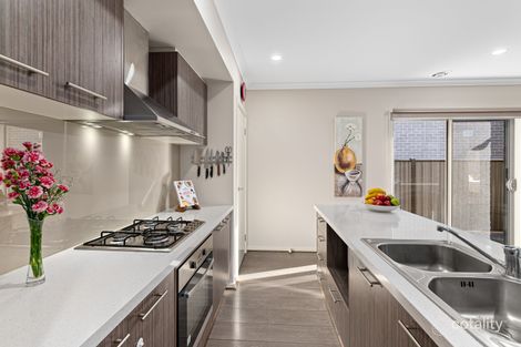 Property photo of 24 Saltlake Boulevard Wollert VIC 3750