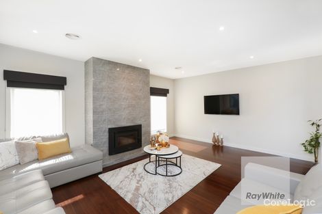 Property photo of 14 Rouge Way Craigieburn VIC 3064