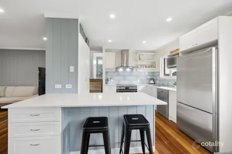 Property photo of 5 Armstrong Street Clontarf QLD 4019