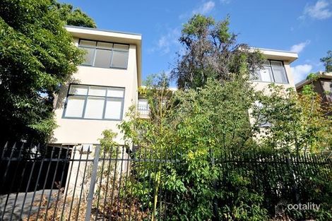 8/2 Wando Gr, St Kilda East, VIC 3183