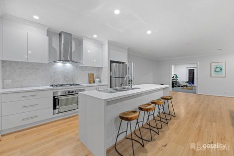 Property photo of 32 Bronte Boulevard Officer VIC 3809