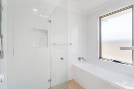 Property photo of 13 Lupton Place Horningsea Park NSW 2171