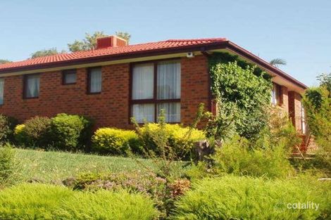 Property photo of 24 Quirk Court Endeavour Hills VIC 3802