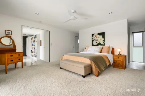 Property photo of 1 Greenacre Way Maudsland QLD 4210