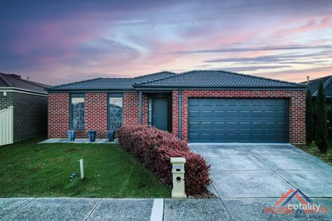 14 Zenith St, Pakenham, VIC 3810