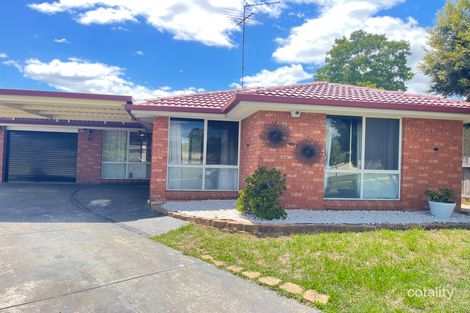 Property photo of 16 Pyramus Circuit Rosemeadow NSW 2560