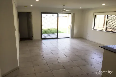 Property photo of 20 Rosella Way Deebing Heights QLD 4306