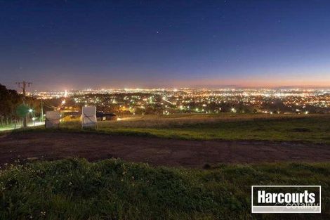 13 Old Coach Rd, Berwick, VIC 3806