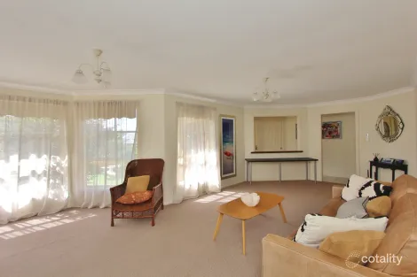 Property photo of 65 Scarborough Way Dunbogan NSW 2443