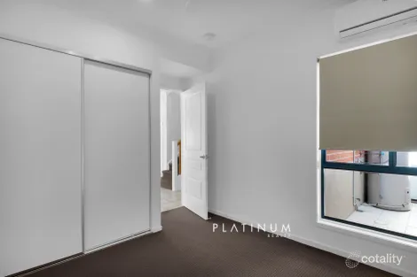 Property photo of 80 Olympus Drive Robina QLD 4226