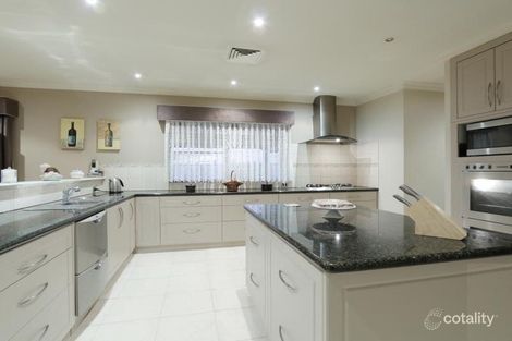 Property photo of 14 Coulterhand Circle Byford WA 6122