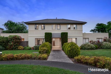 Property photo of 72 Sovereign Manors Crescent Rowville VIC 3178