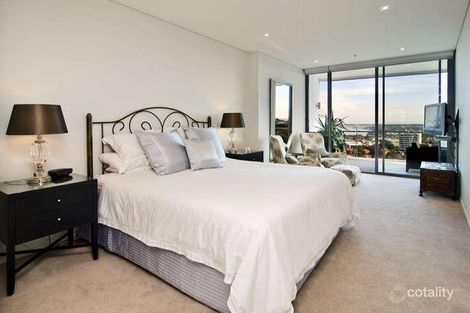 Property photo of 2004/55 Lavender Street Milsons Point NSW 2061