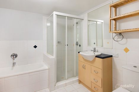 Property photo of 4/3-13 Vectis Street Norman Park QLD 4170