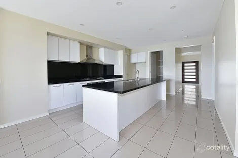 Property photo of 4 Middle Way Mickleham VIC 3064