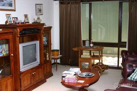 Property photo of 6 Miners Court Diggers Rest VIC 3427