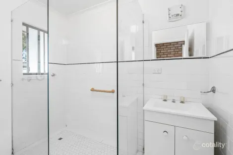 Property photo of 32 Canaipa Road Russell Island QLD 4184