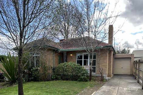4 Harra Ct, Oak Park, VIC 3046