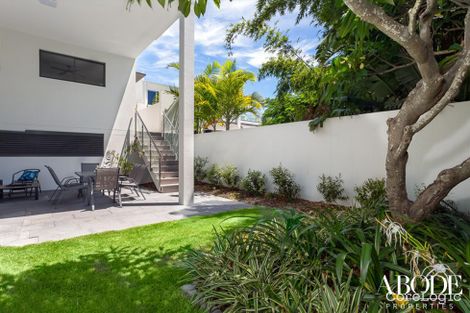 Property photo of 2/214 Hornibrook Esplanade Woody Point QLD 4019