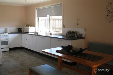 Property photo of 27 McLaren Place Ingleburn NSW 2565