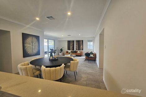 5 Drafthorse App, Forrestdale, WA 6112