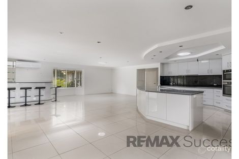 Property photo of 12 Windemere Terrace Mount Lofty QLD 4350