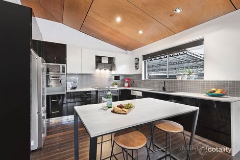 Property photo of 112 Victoria Drive Thomastown VIC 3074