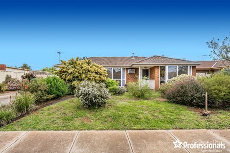8 Lagarna Dr, Kurunjang, VIC 3337