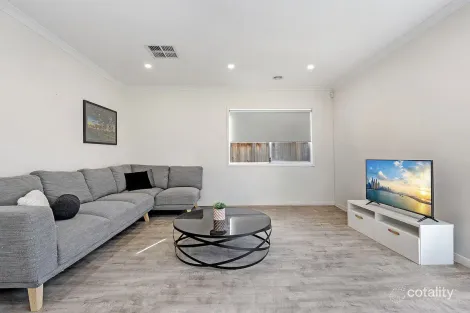 Property photo of 8 Rawls Street Cranbourne VIC 3977