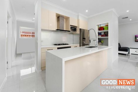 Property photo of 23 Yallaroo Chase Werribee VIC 3030