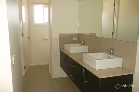Property photo of 2/31 Ruby Way Braybrook VIC 3019