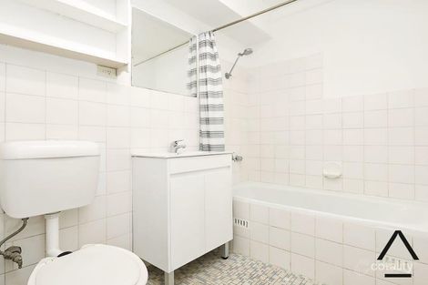 Property photo of 24/10-14 Hardie Street Neutral Bay NSW 2089