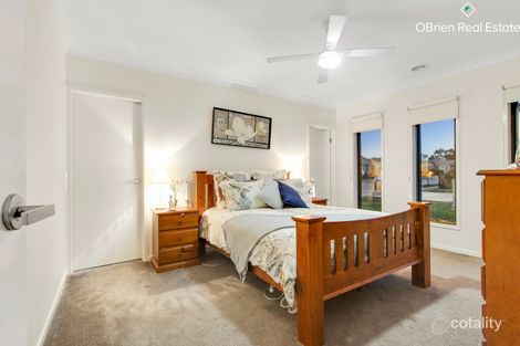 Property photo of 2 Gianna Way Langwarrin VIC 3910