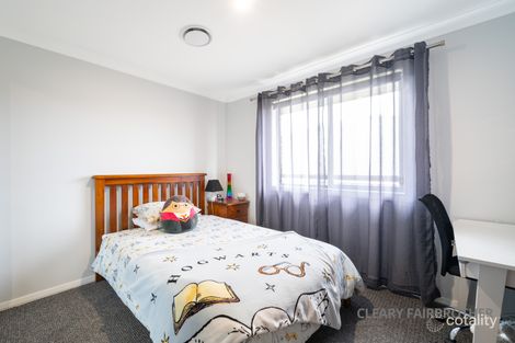 Property photo of 10 Fairleigh Place Kelso NSW 2795