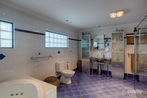 Property photo of 17 Windarra Place Marrangaroo NSW 2790