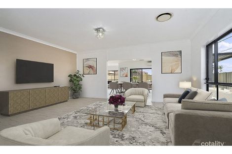 Property photo of 61 Hill Road Lurnea NSW 2170