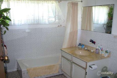 Property photo of 60 Main Street Crescent Head NSW 2440