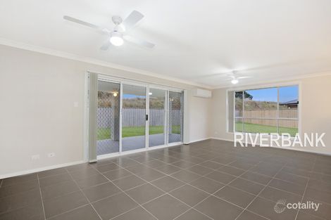 Property photo of 22 Dromedary Place Macquarie Links NSW 2565