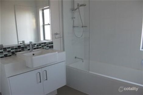Property photo of 16/25-27 Passage Street Cleveland QLD 4163