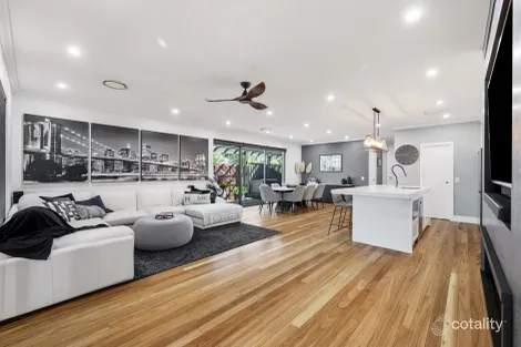 Property photo of 32 Manifold Crescent Glenmore Park NSW 2745