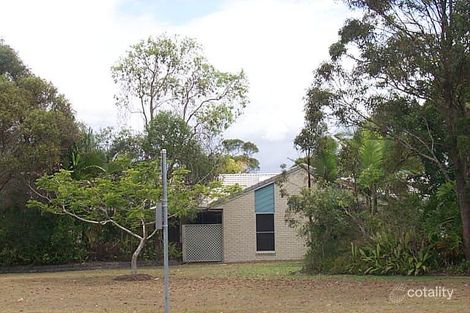 1 Bayrise Dr, Urangan, QLD 4655