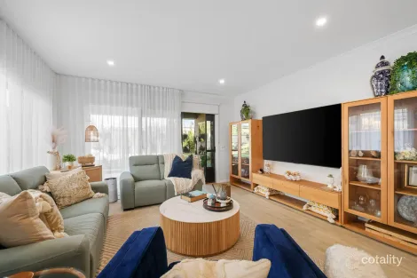 Property photo of 11 Silverstone Drive Cowes VIC 3922